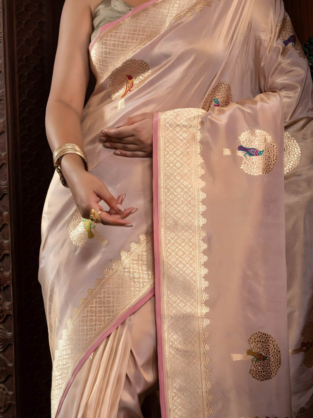 Handloom Banarasi Tilfi Kadhuwa Weaved Motif  Saree In Pure Katan Tissue Silk Pink