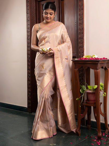 Handloom Banarasi Tilfi Kadhuwa Weaved Motif  Saree In Pure Katan Tissue Silk Pink