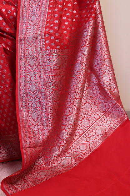 Banarasi Silk Weaved In Choti Buti - Red
