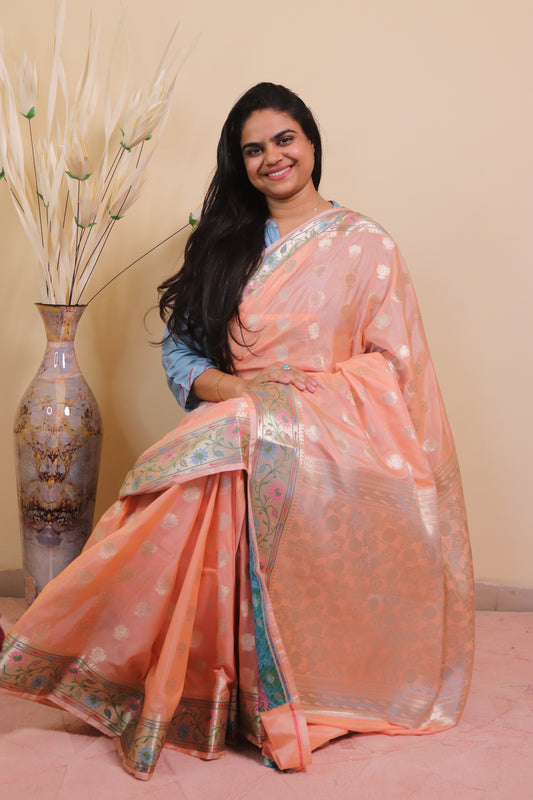 Banarasi Silk Weaved In 2 Inch Buti With Paithani Border - Peach
