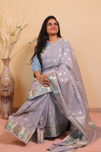 Banarasi Silk Weaved In 2 Inch Buti With Paithani Border - Grey