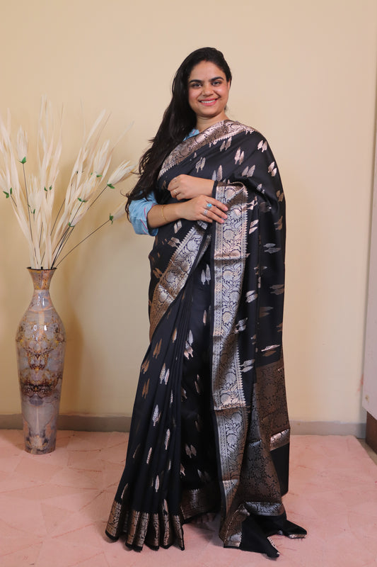 Banarasi Silk Weaved In Double Buti - Black