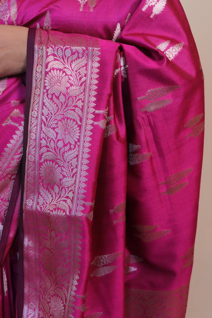 Banarasi Silk Weaved In Double Buti - Pnk