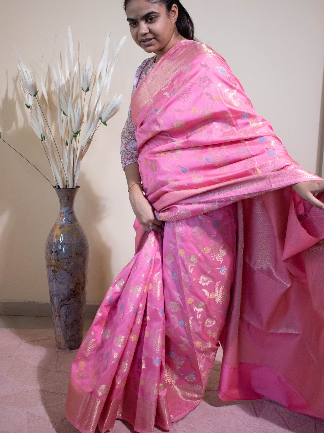 Banarasi Silk Jaal Buti Weaving With Meenakari