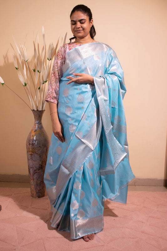 Banarasi Saree With Choti Badi Buti Weaving - Blue