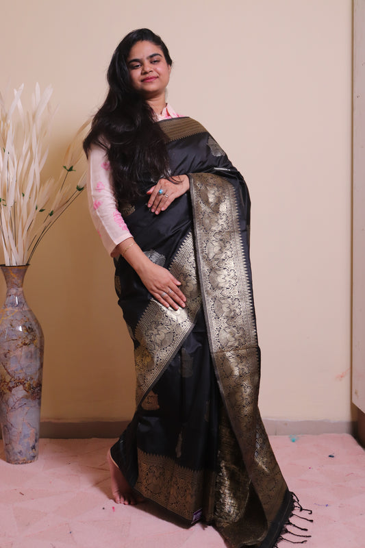 Soft Silk Weaved In Silver And Gold Zari - Black