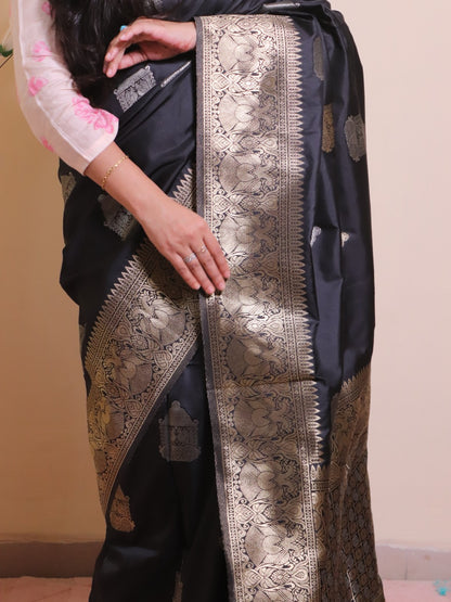 Soft Silk Contrast Border Silver And Gold Zari Weaving - Black