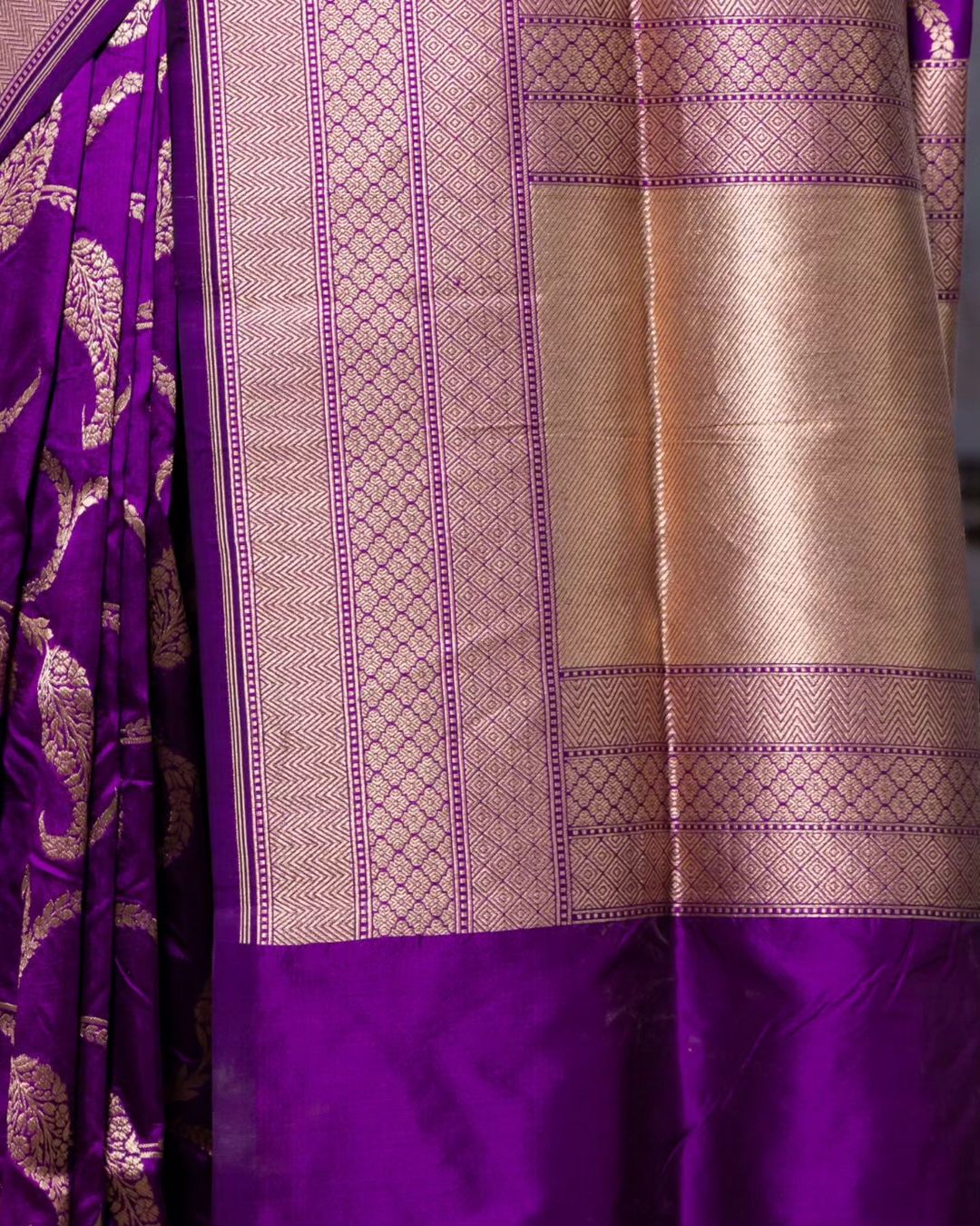 Banarasi Katan Jaal Silk Saree Purple