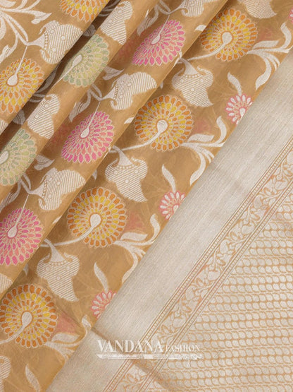 Gorgeous Cream Handloom Banarasi Saree With Zari & Meenakari