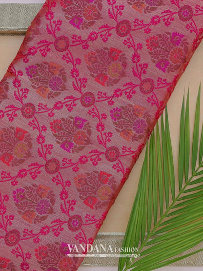 Exquisite Handloom Kadhua Weave With Pink Edges