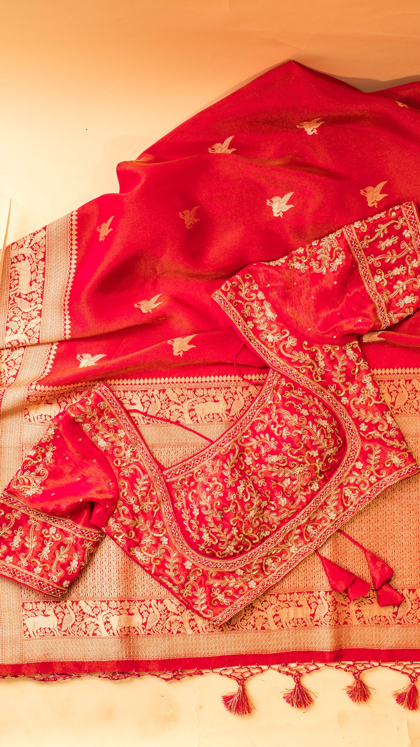 Designer Handwork Blouse With Tissue Weaving Saree - Pink