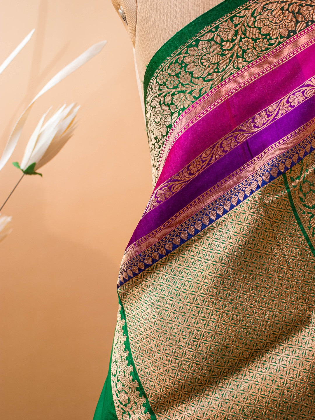 Pure Kataan Silk Contrast Ragkaat Border Design