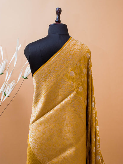 Handloom Banarasi Pure Kataan Silk In Gold N Siver Zari