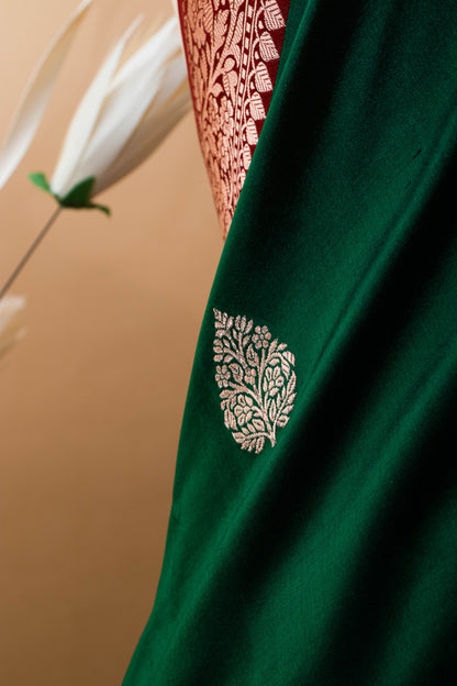 Traditional Pure Kataan Silk With Rangkaat Border Butti-Green