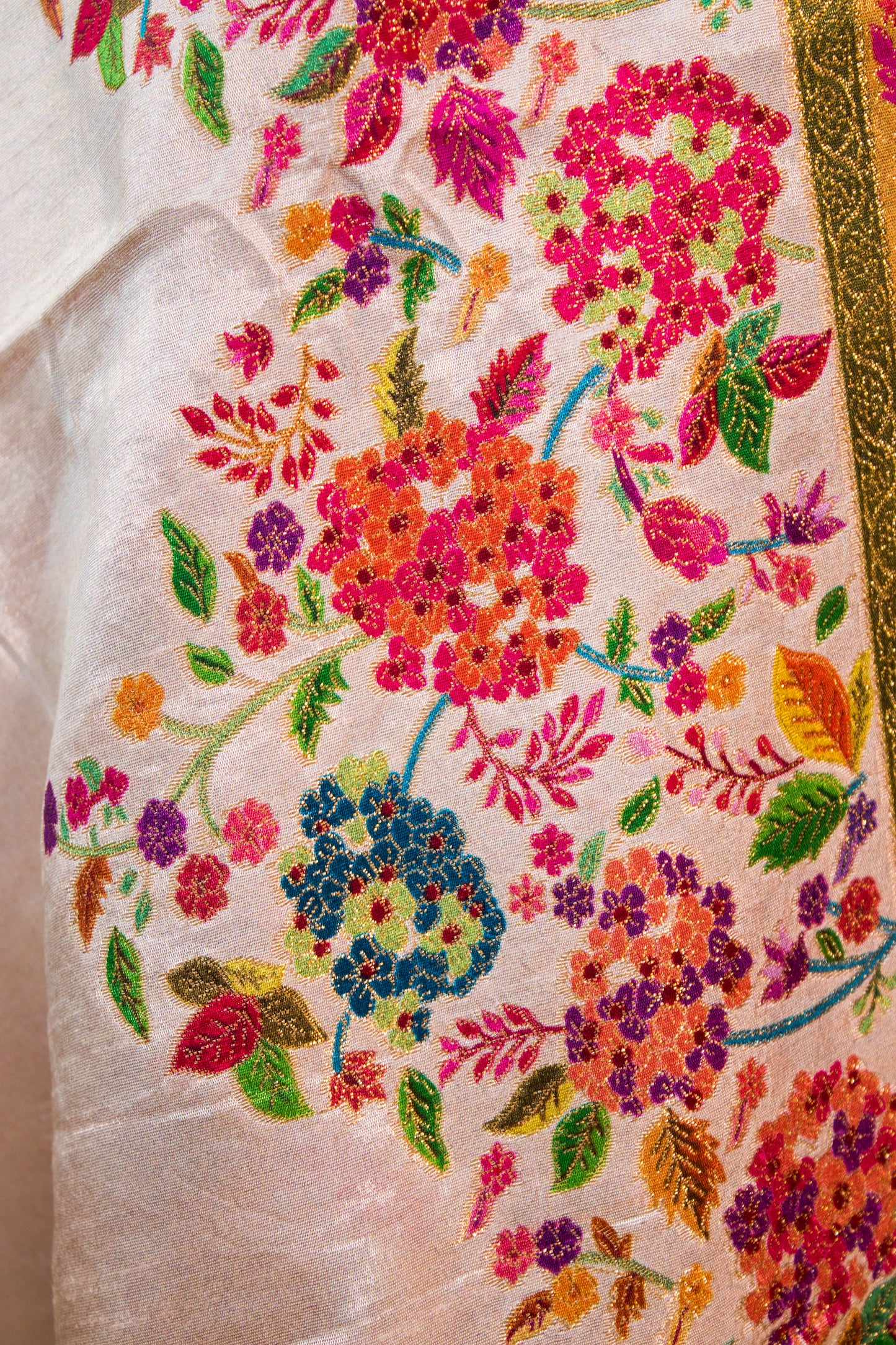 Pashmina Style Weaving In Pure Munga Silk Banarasi Unstitched Suit - White