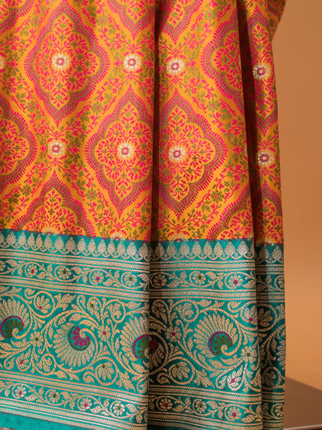 Banarasi Tanchui In Minute Resham Weaving Saree