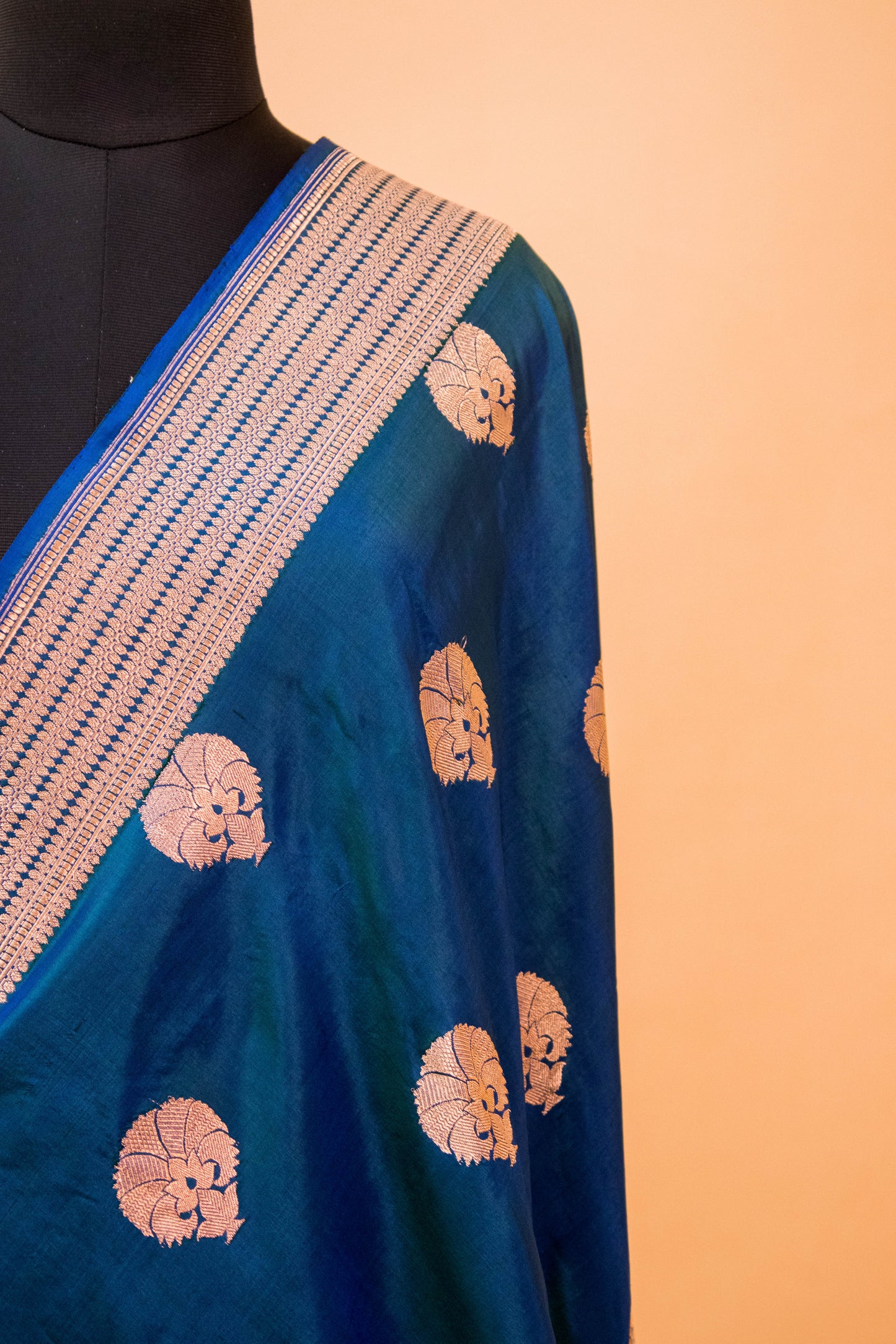Handloom Banarsi Pure Kataan Silk Meenakari Border Blue
