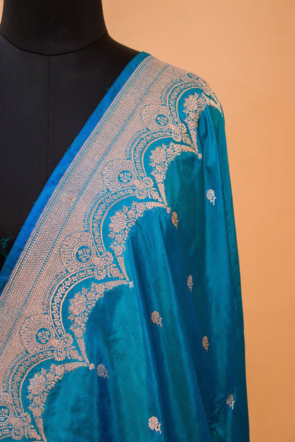 Handloom Banarasi Scalping Border And Butti Design Blue