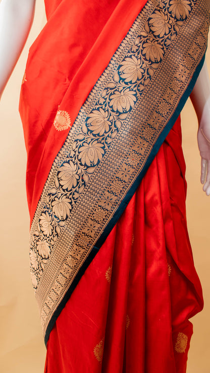 Handloom Banarsi Contrast Border And Butti Design Red