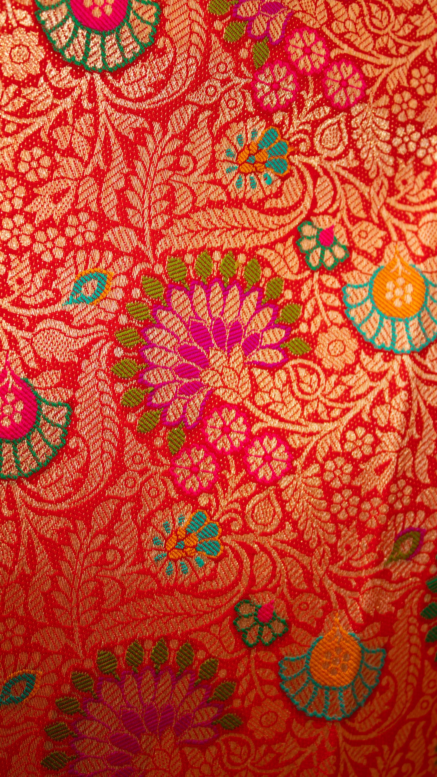 Banarasi Meenakari Jaal Weaving In Silk Fabric Red