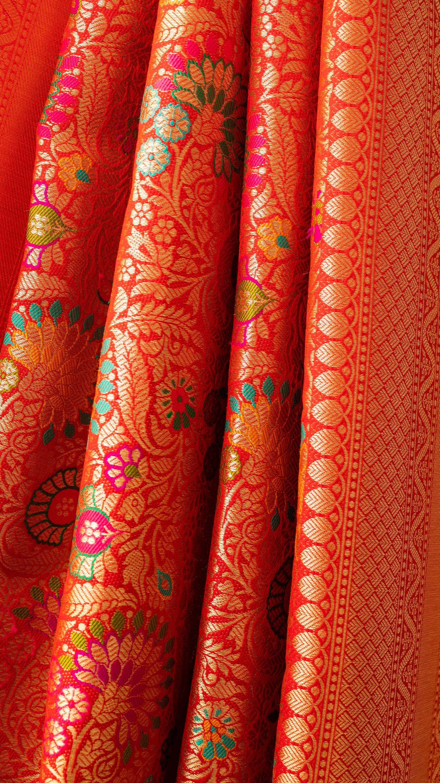 Banarasi Meenakari Jaal Weaving In Silk Fabric Red