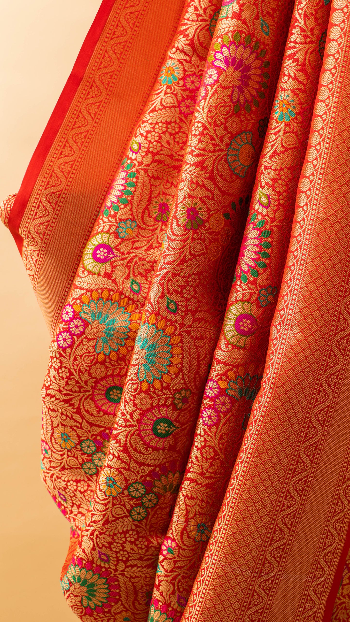 Banarasi Meenakari Jaal Weaving In Silk Fabric Red