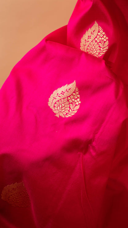 Handloom Banarasi Motif Border And Butti Weaving - Pink