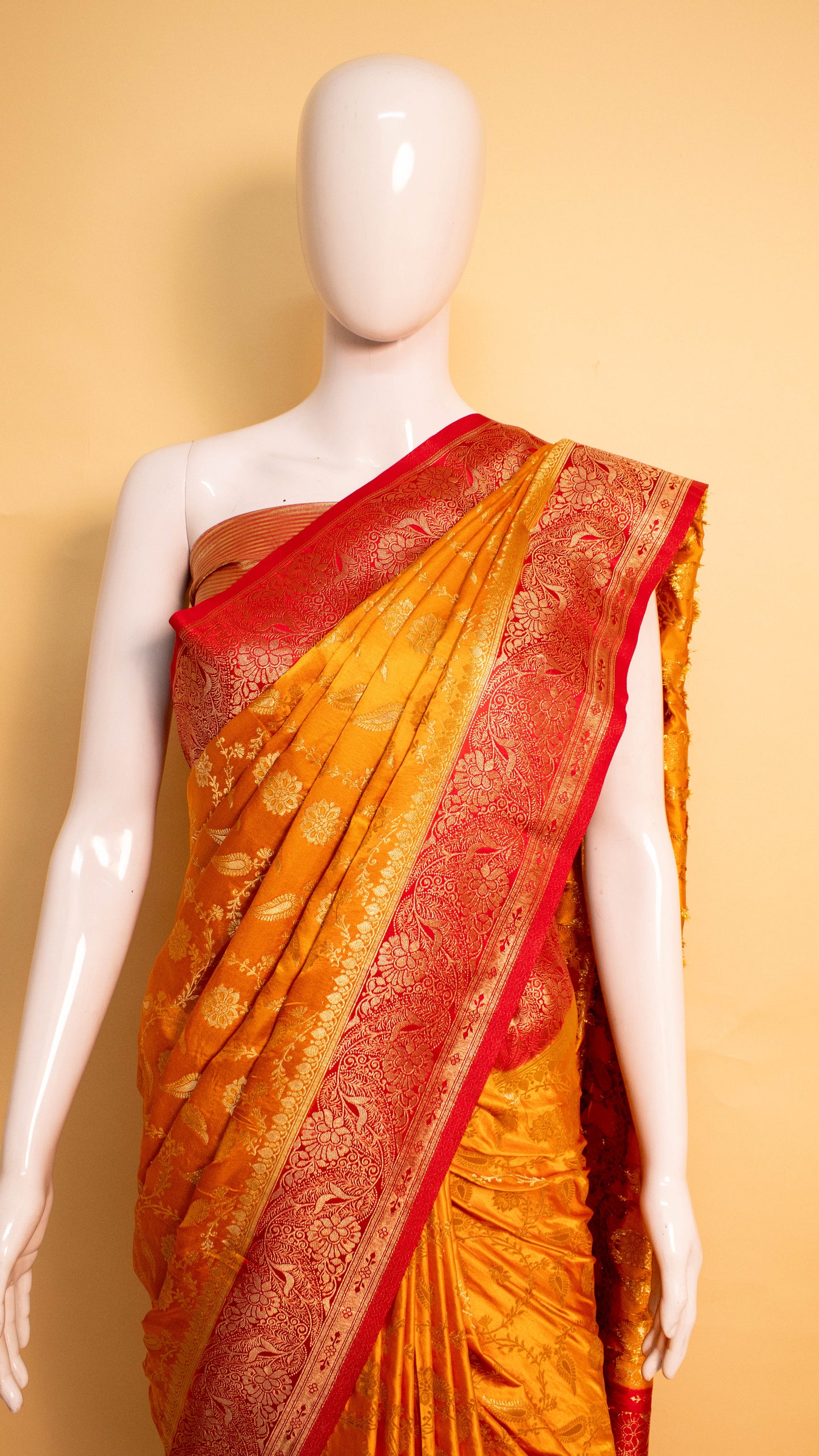Traditional Banarsi Contrast Border And Jaal Weaving Yellow