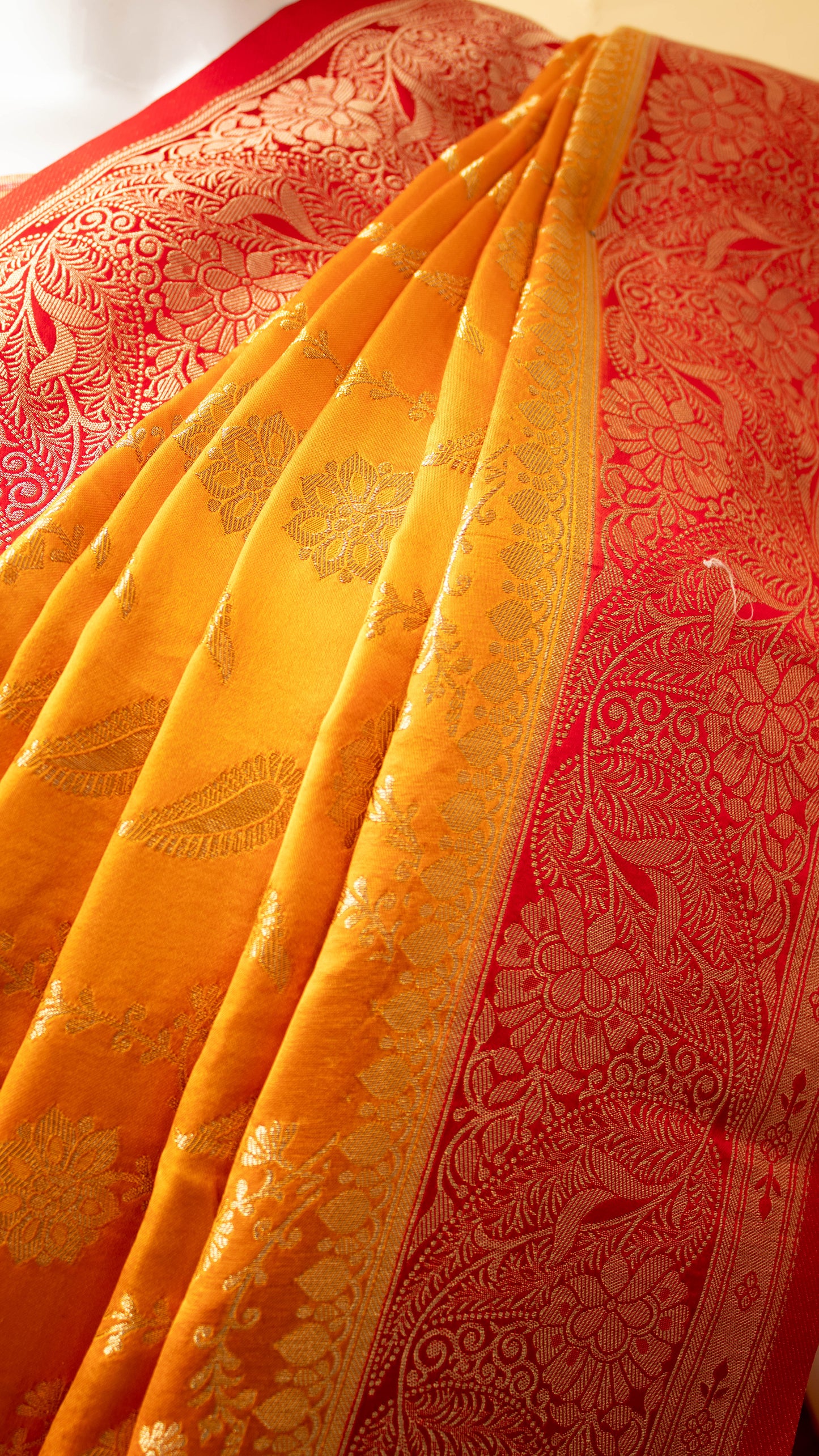 Traditional Banarsi Contrast Border And Jaal Weaving Yellow