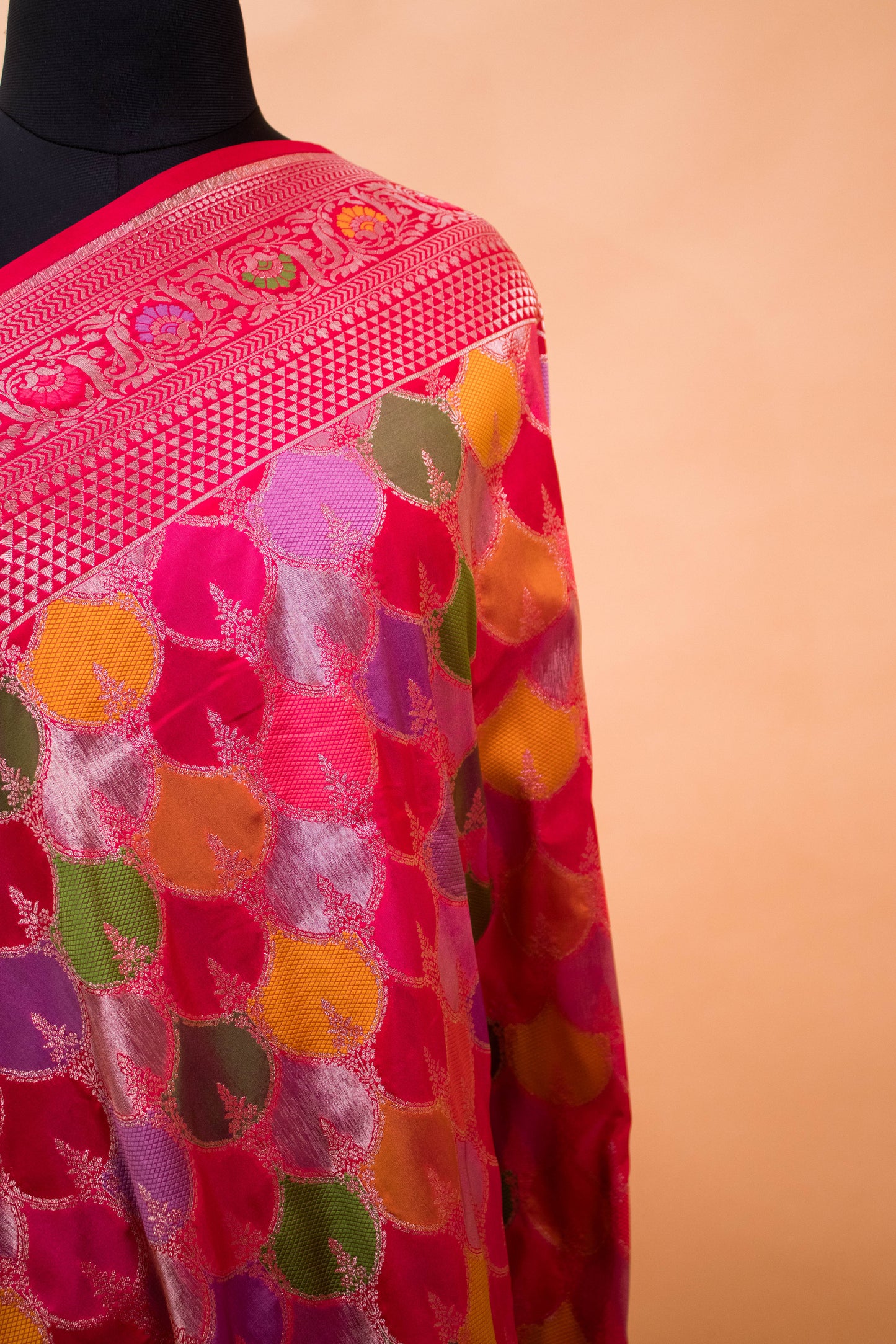 Traditional Rangkaat Weaving In Banarasi Silk - Red