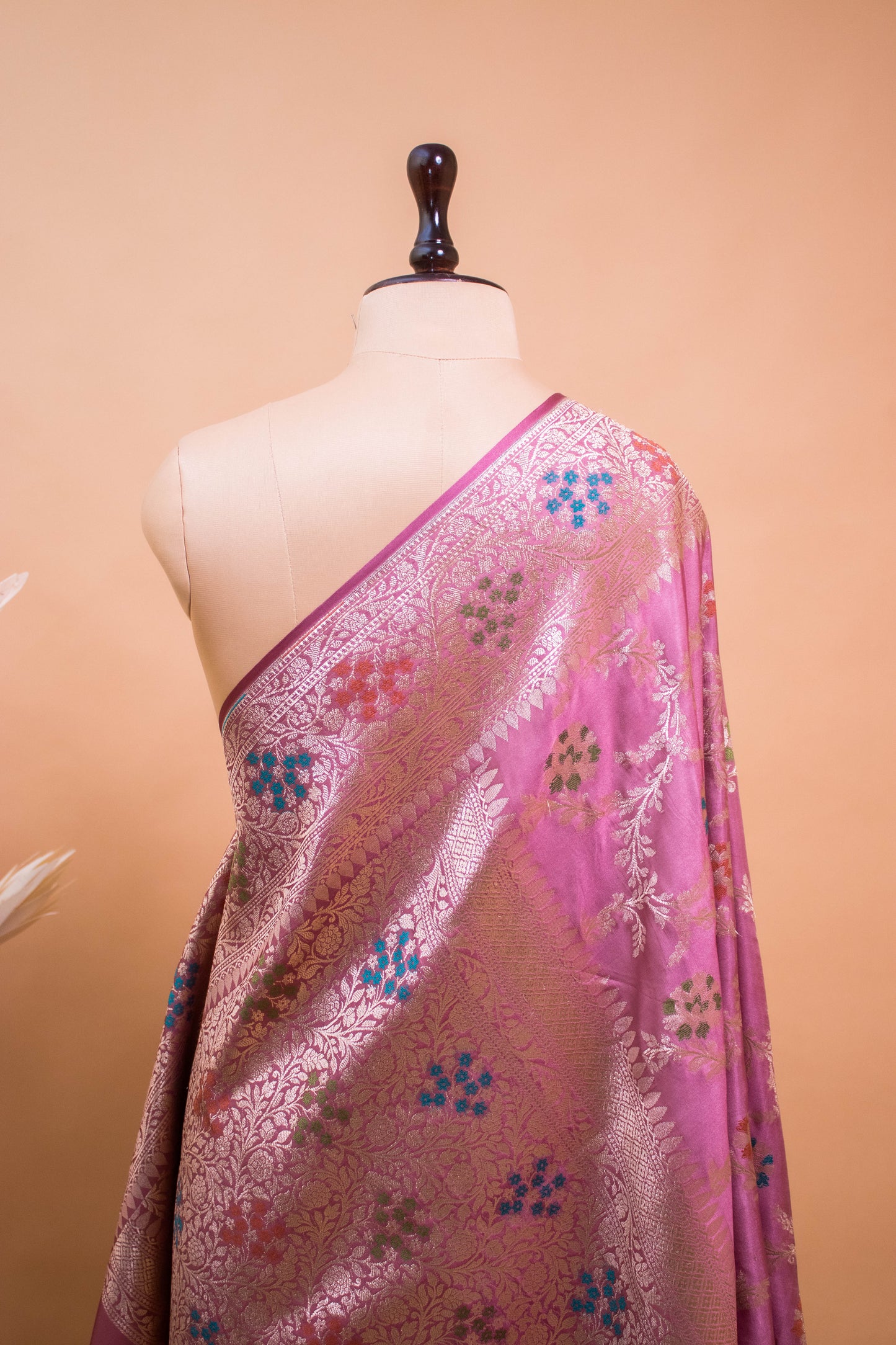 Meenakari Jaal Weaving In Banarsi Silk Fabric - Pink