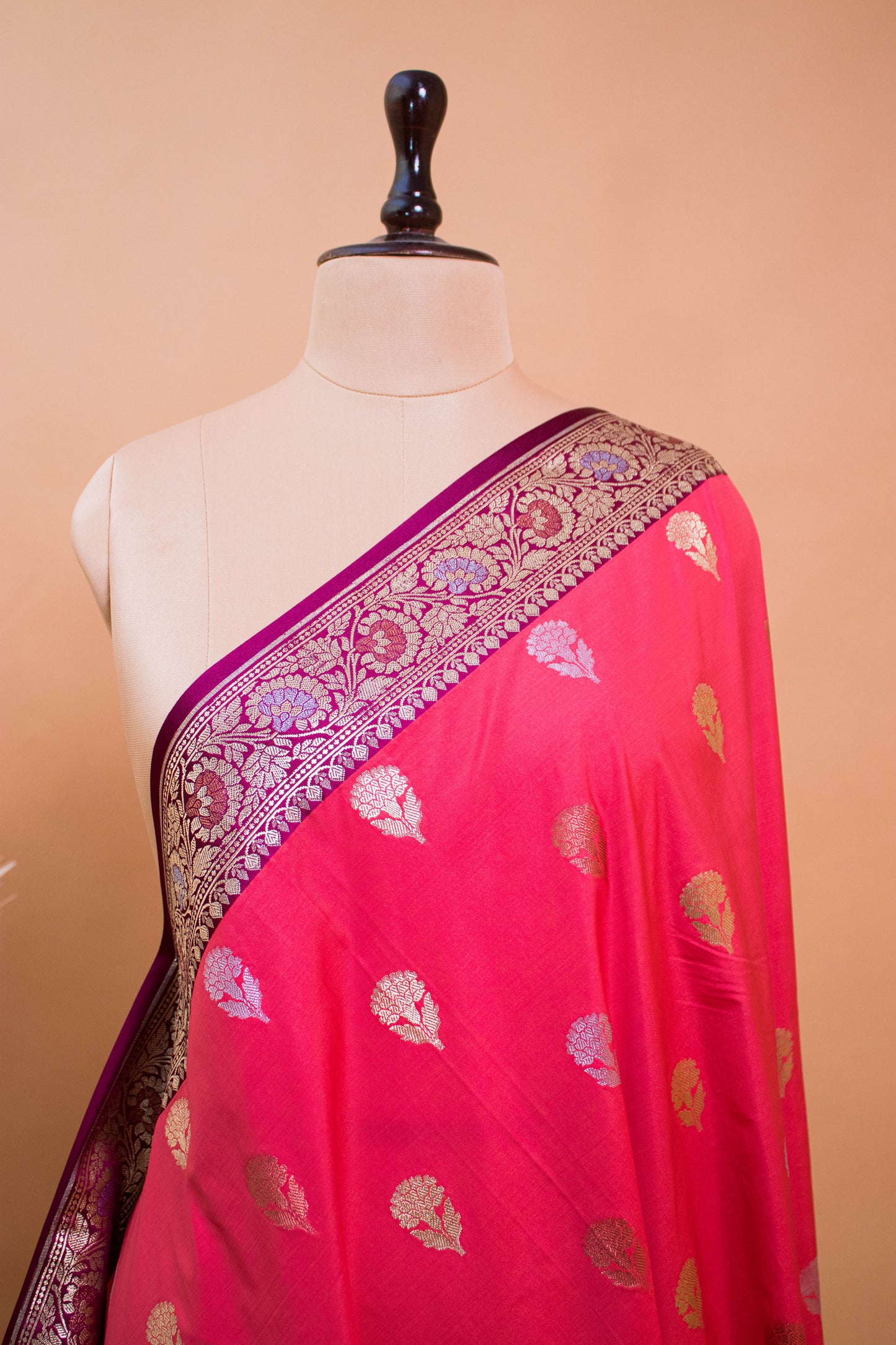 Traditional Banarsi Cotrast Border Butti Weaving - Orange