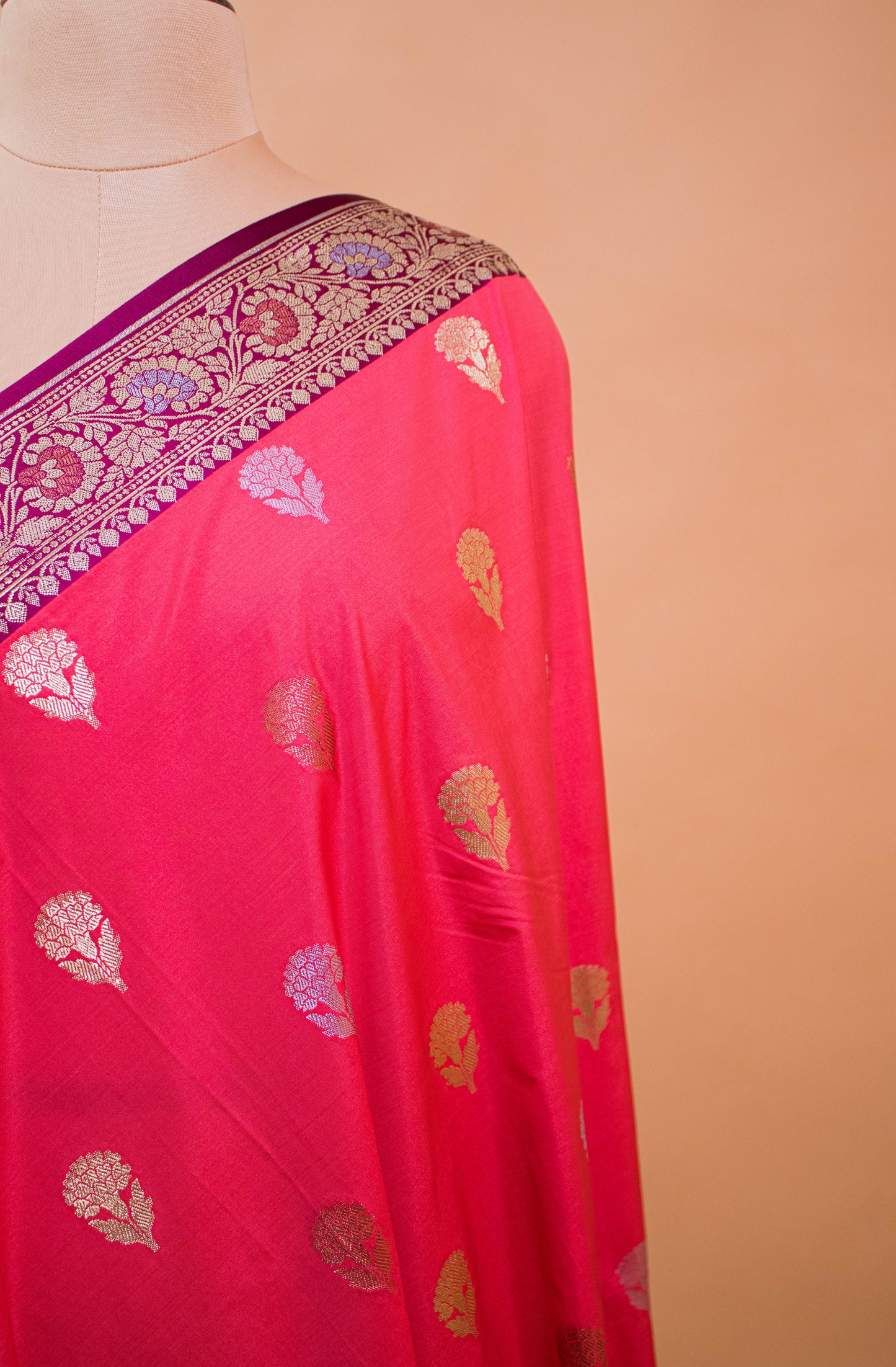 Traditional Banarsi Cotrast Border Butti Weaving - Orange