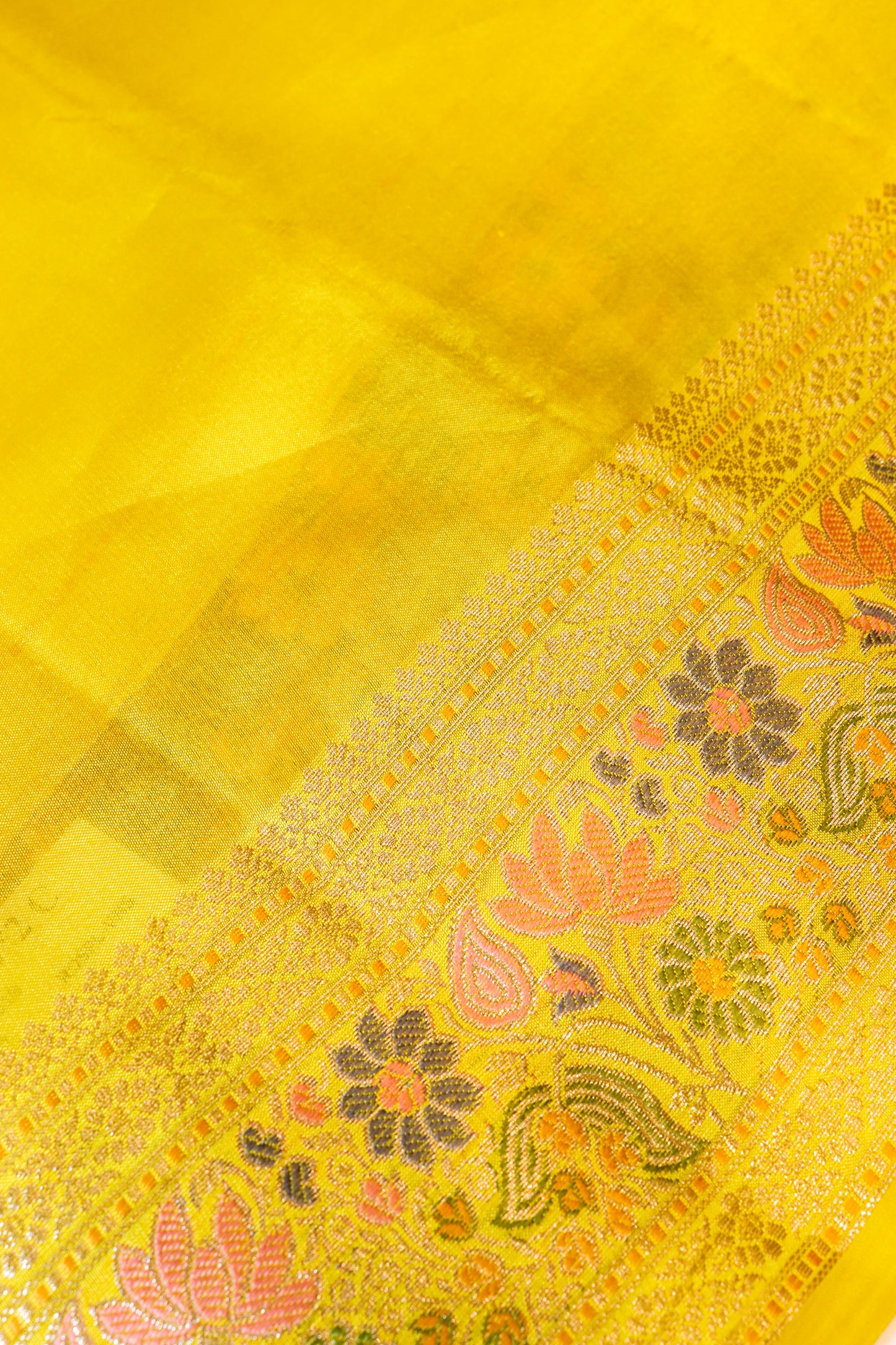 Pure Silk Plain Body Meenakari Border, Pallu And Blouse-Yellow