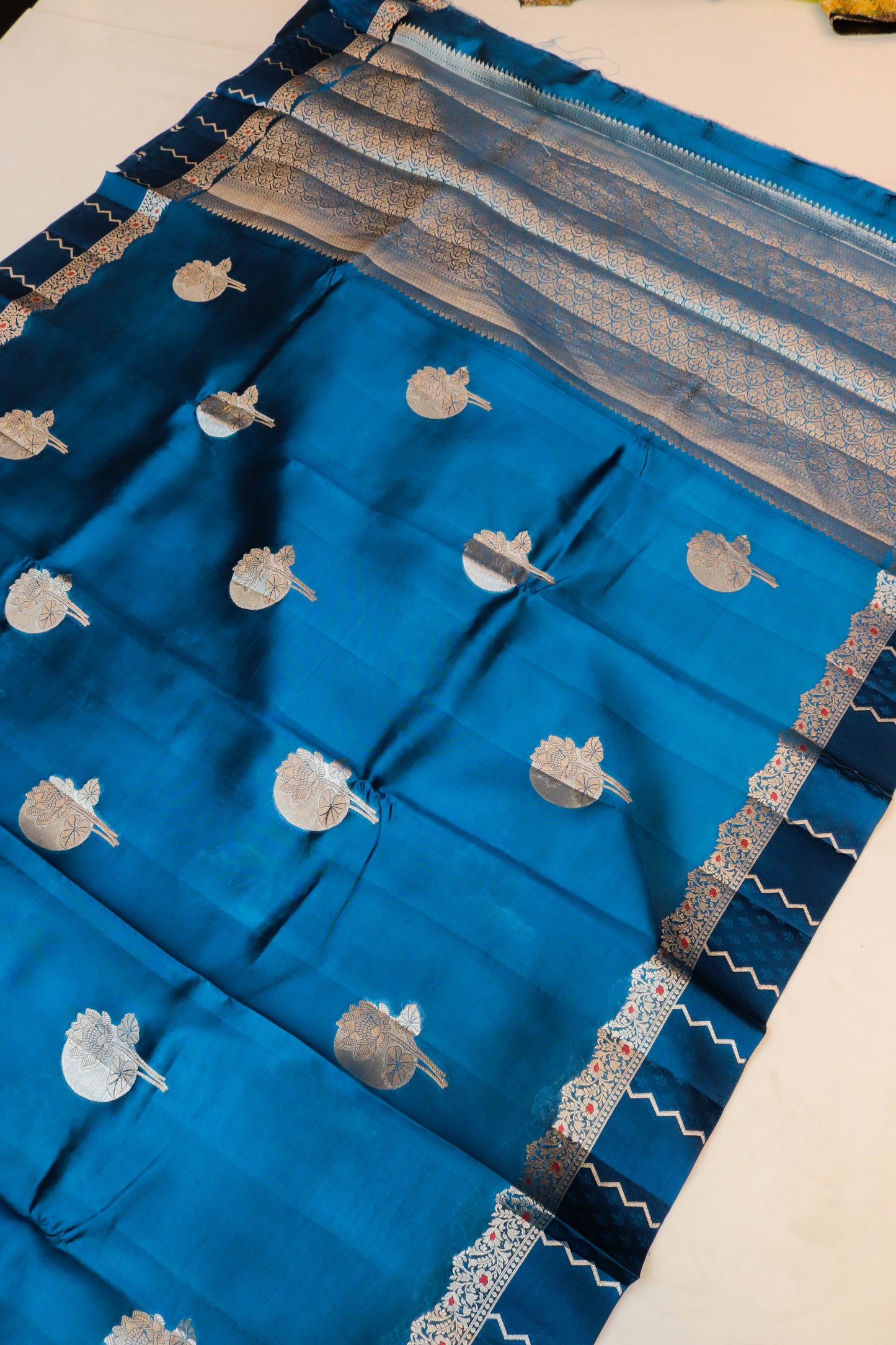 Contemporary Weaving Beautifull Double Border Hand Motif In Pure Silk-Blue