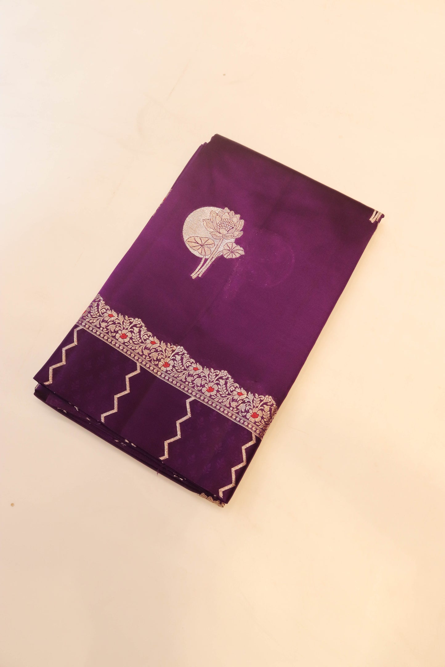 Contemporary Weaving Beautifull Double Border Hand Motif In Pure Silk Purple