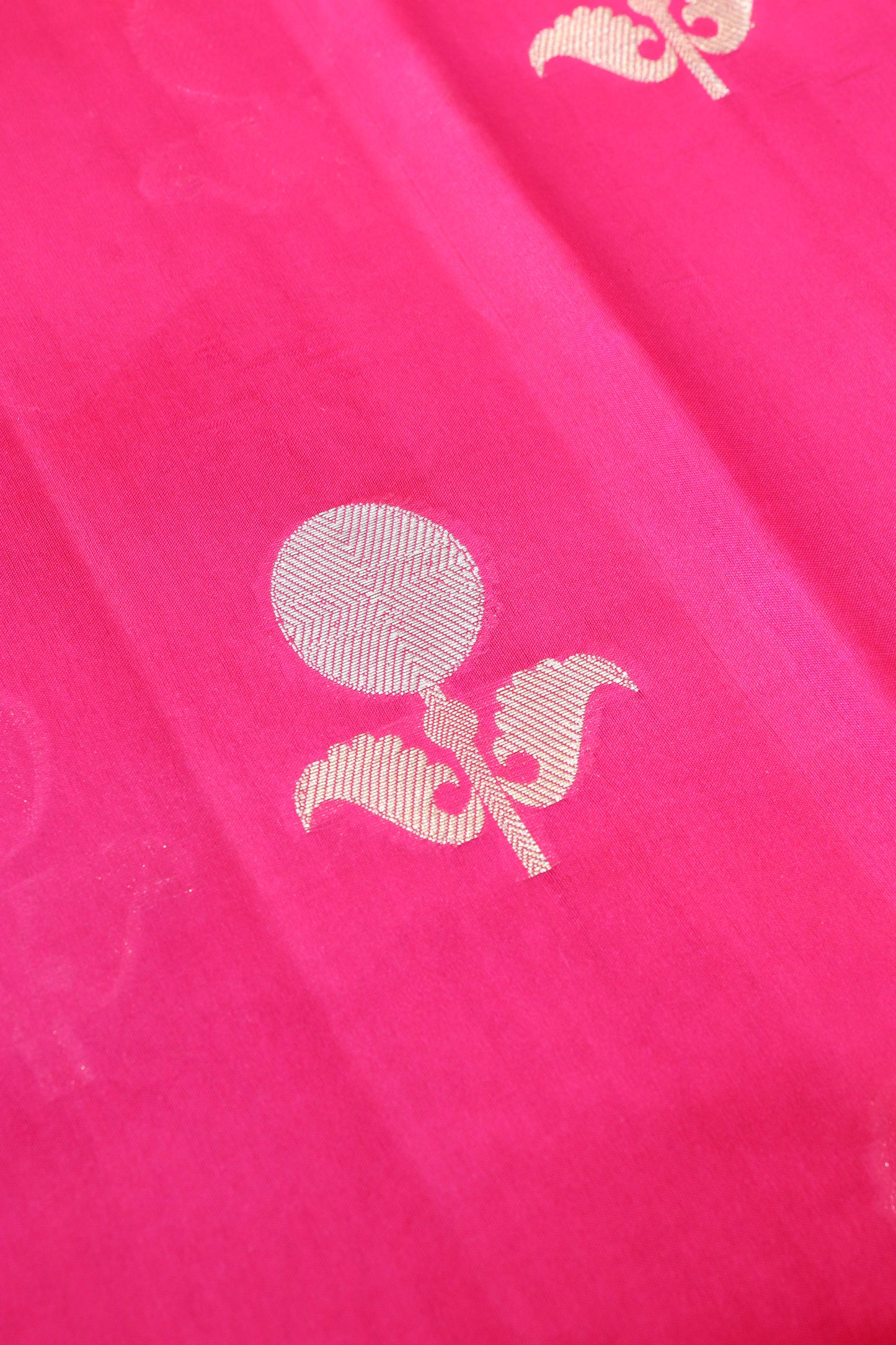 Contemporary Banarasi Weaving In Pure Silk-Pink