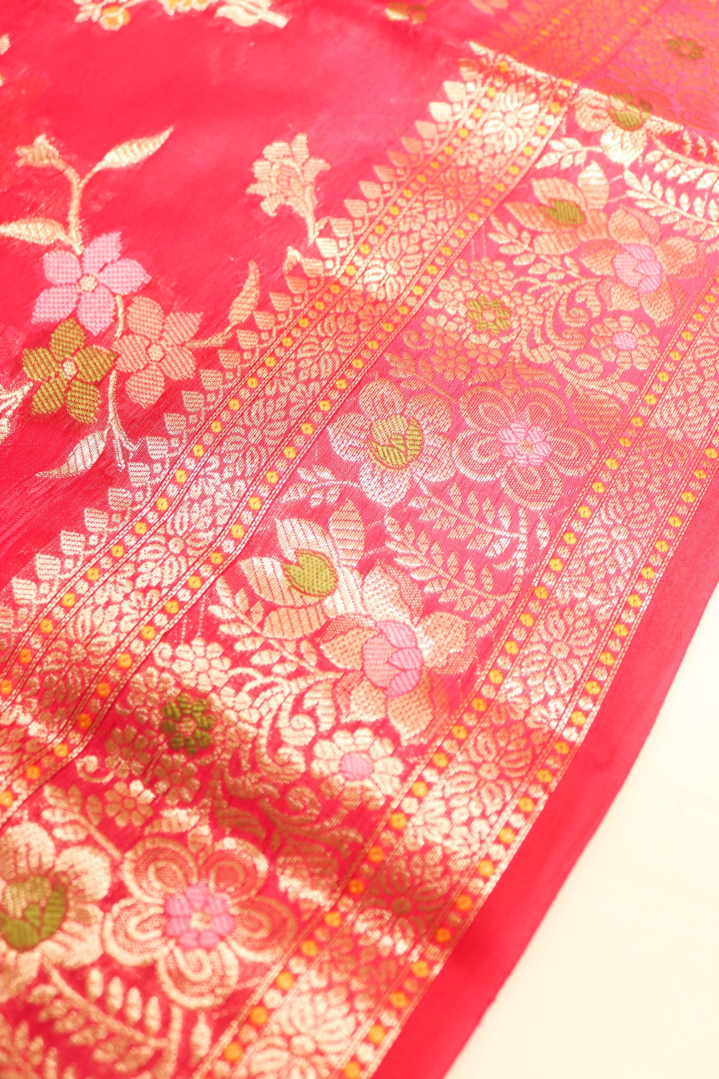 Meenakari Banarsi Jaal In Pure Dupion Silk-Pink