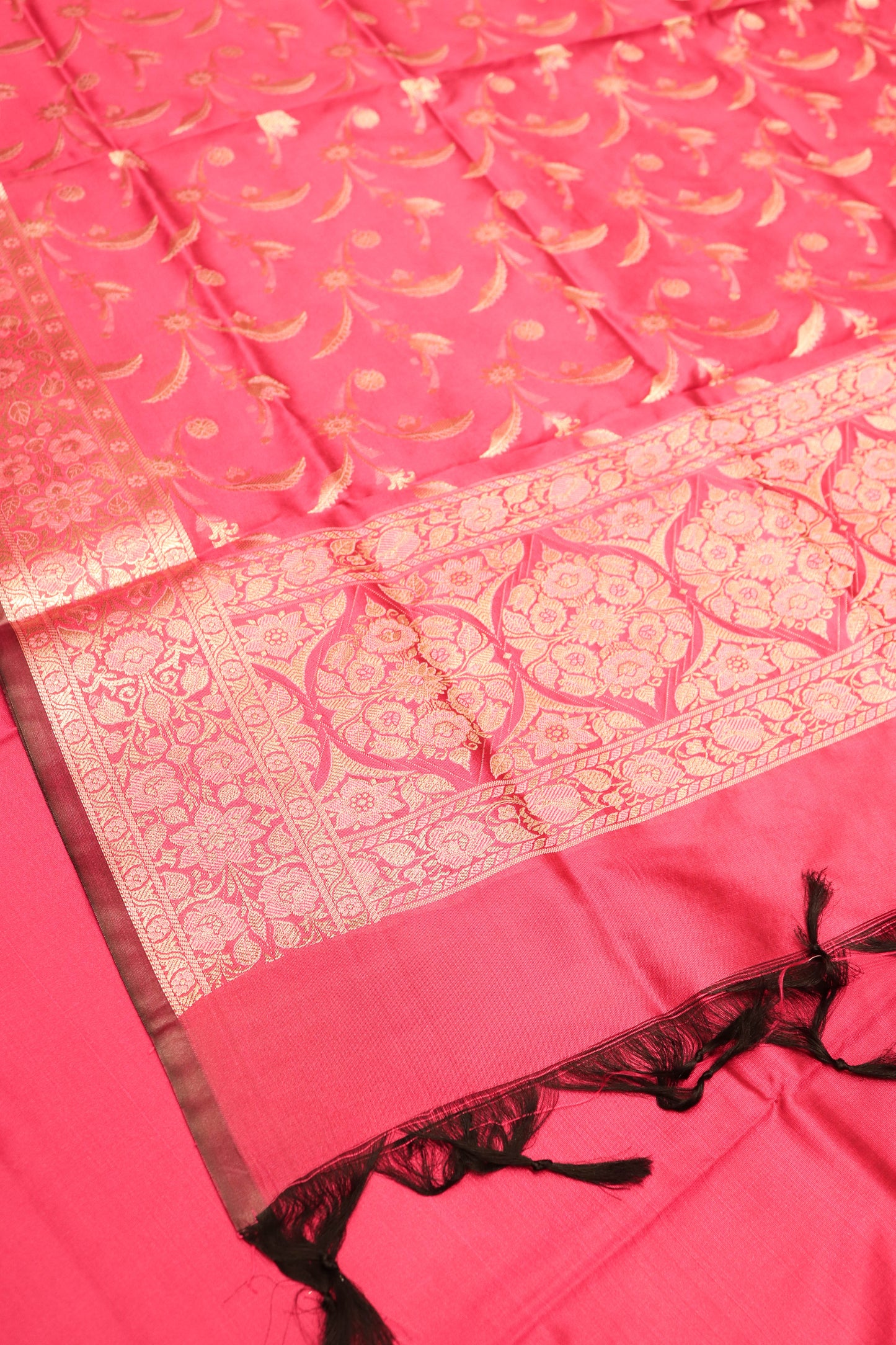 Plain Silk Suite With Weaving Daaman And Jaal Dupatta-Pink
