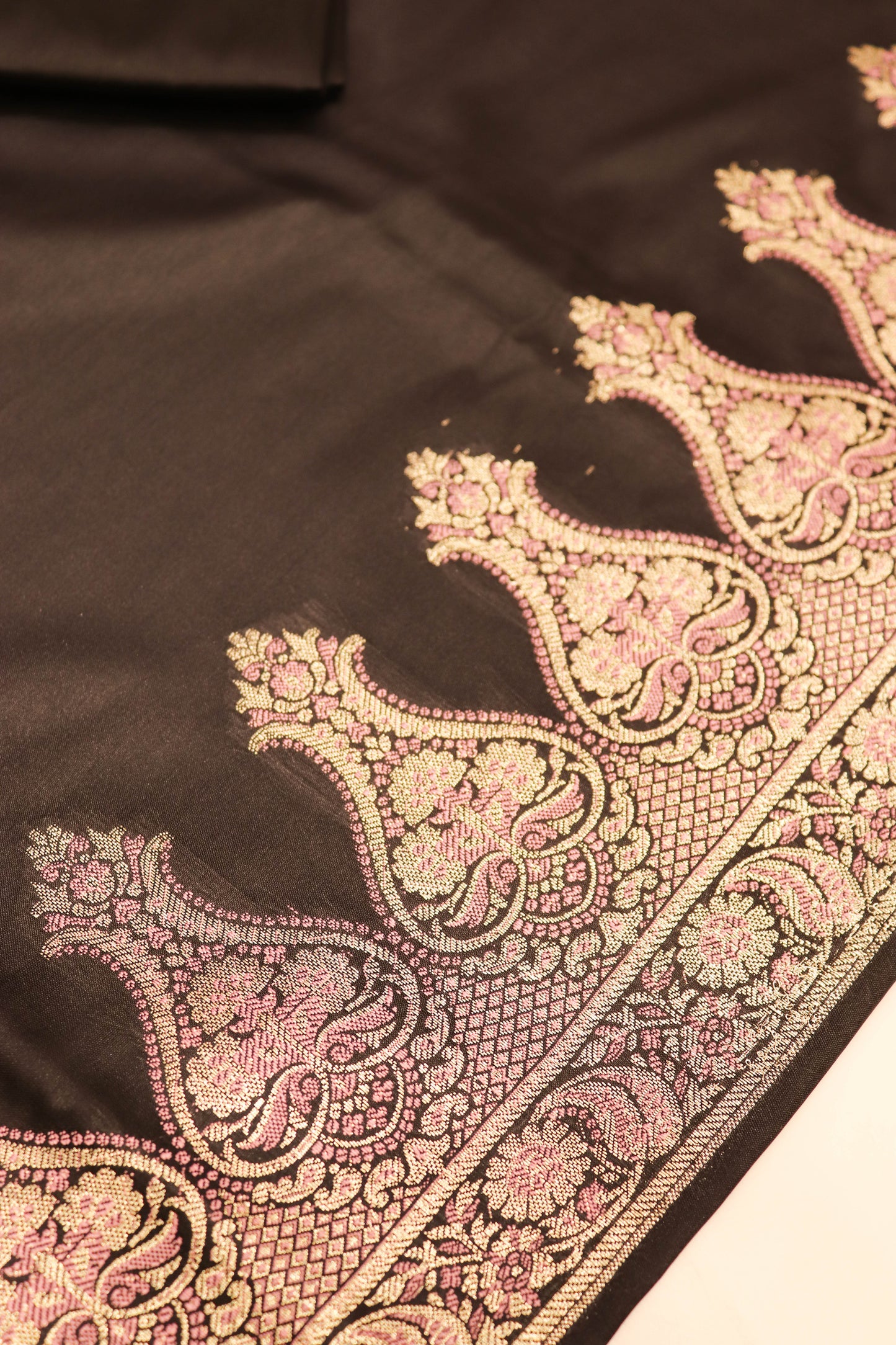 Plain Silk Suite With Weaving Daaman And Jaal Dupatta-Black