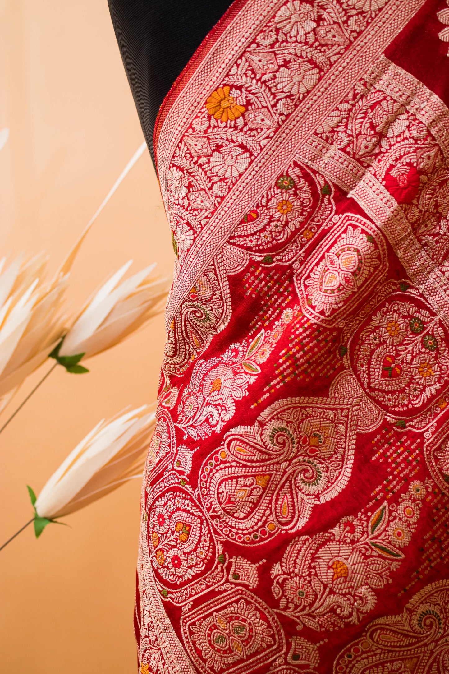 Meenakari Khaddi In Banarasi Chinon Fabric-Red