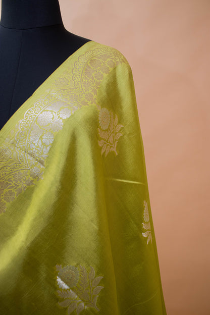 Scalping Weaving Border With Flower Butti All Over In Pure Banarasi Silk-Green