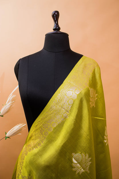 Scalping Weaving Border With Flower Butti All Over In Pure Banarasi Silk-Green