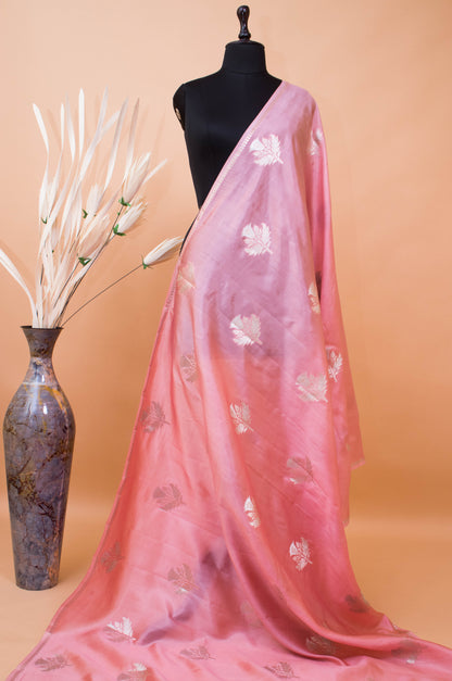 Thin Border Beautifull Flower Motif All Over In Pure Banarasi Silk Pink