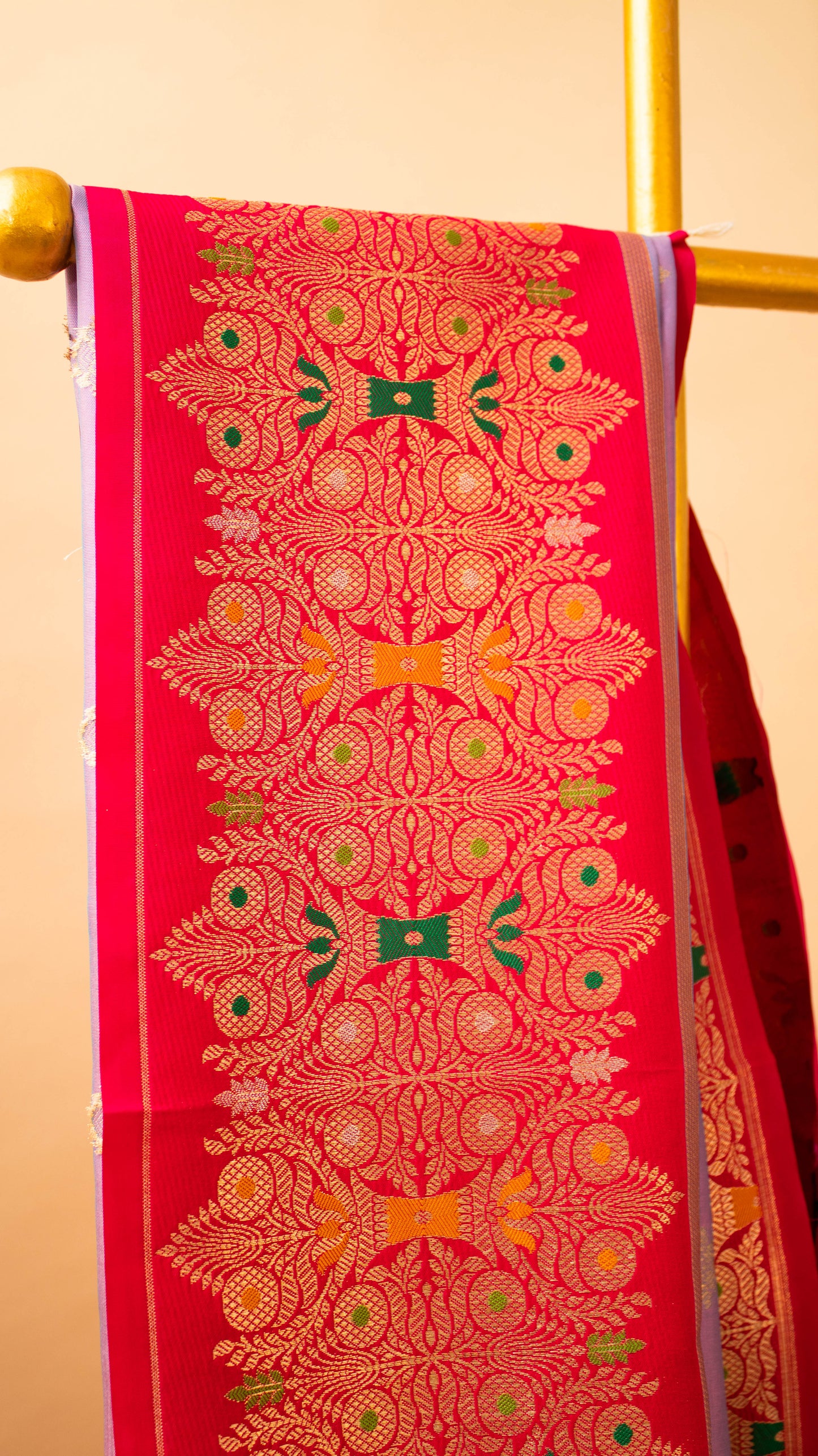 Contrast Meenakari Border And Butti Weaving In Banarasi Silk-Purple