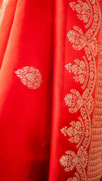 Handloom Banarasi Scalping Double Border Weaving In Pure Mashru Silk-Red