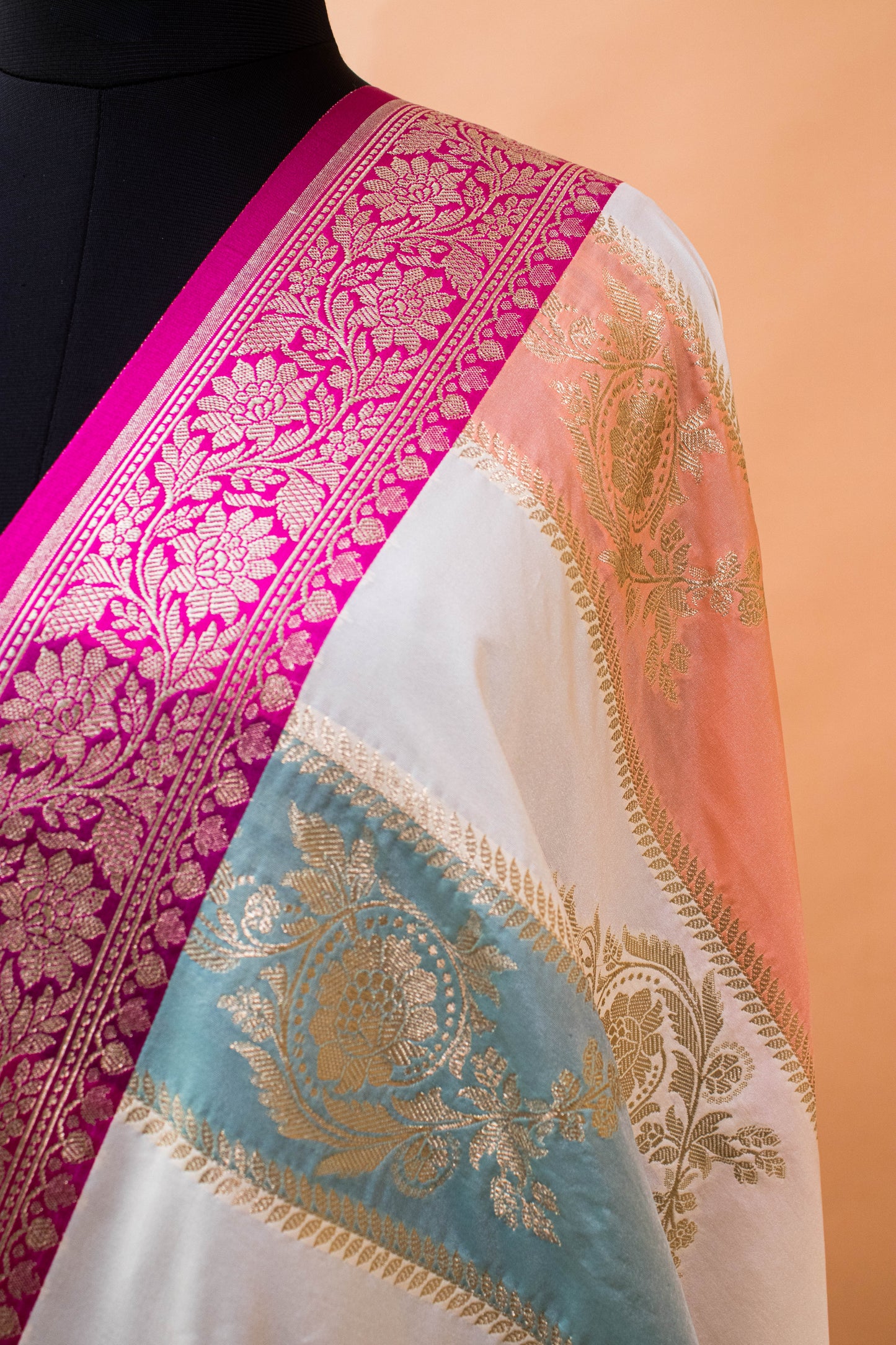 Traditional Banarasi Rangkaat Weaving With Contrast Border And Pallu-Multi Color