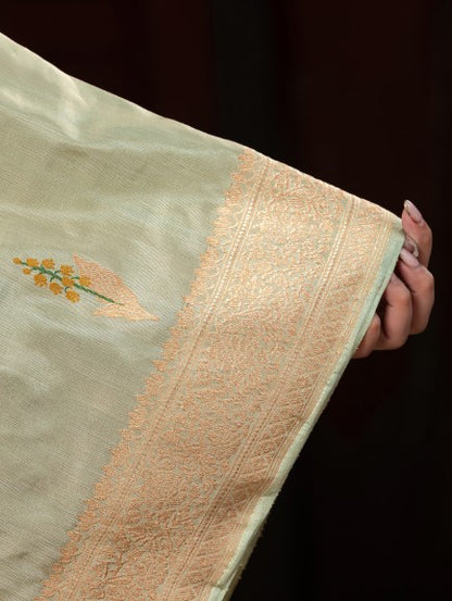 Handloom Kadhuwa Weave Tilfi Butti Saree In Pure Tissue Kataan Silk Fabric Green