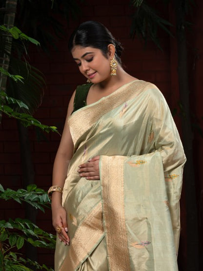 Handloom Kadhuwa Weave Tilfi Butti Saree In Pure Tissue Kataan Silk Fabric Green