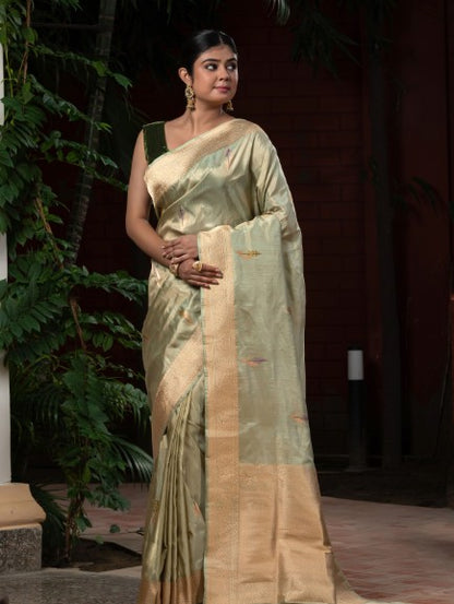 Handloom Kadhuwa Weave Tilfi Butti Saree In Pure Tissue Kataan Silk Fabric Green